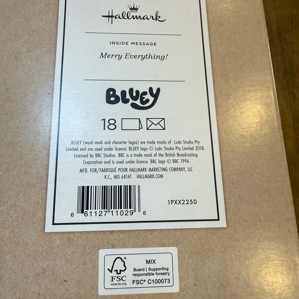 Hallmark Bluey Holiday Card Boxes Bluey Santa 54 Cards Hooray it’s Christmas - Picture 14 of 16